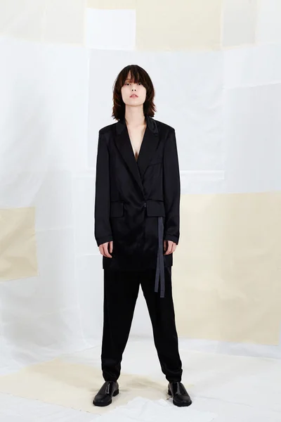 Look 18
